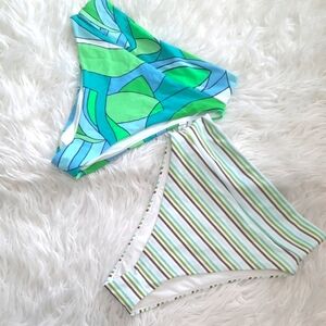 American Eagle high waisted bottoms sz medium